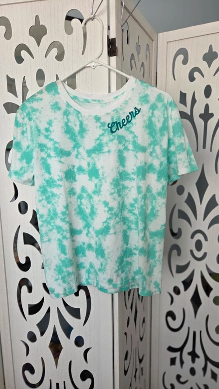 Cheers Tie Dye T Shirt Green White Graphic Tee No Size Tag Cotton Casual Medium